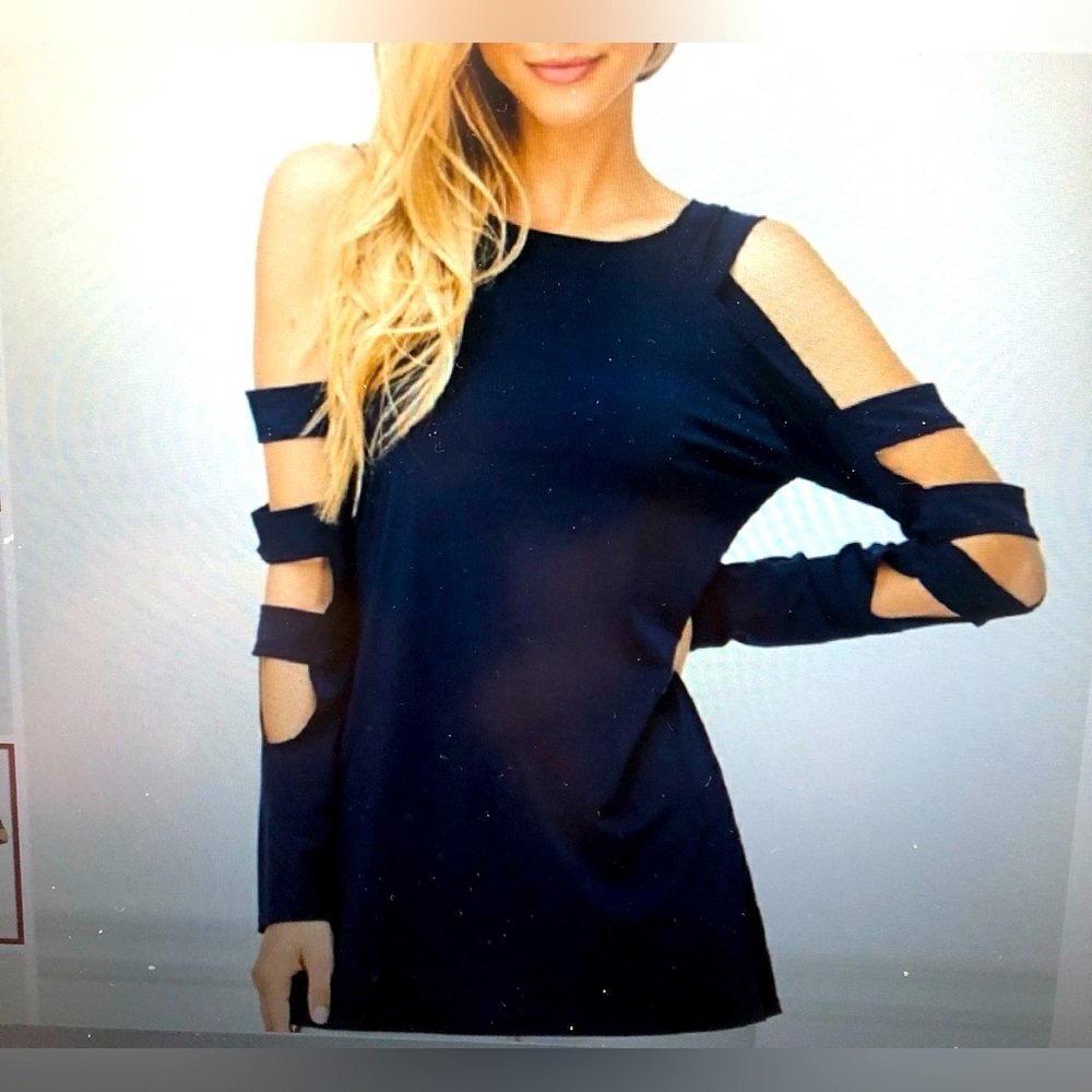 BELLINO ROYAL BLUE CUTOUT LONG SLEEVES SCOOPED NECK MADE IN USA TOP IN SIZE M